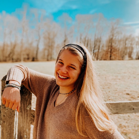 Meet your Posher, Katherine - Picture 1 of 1